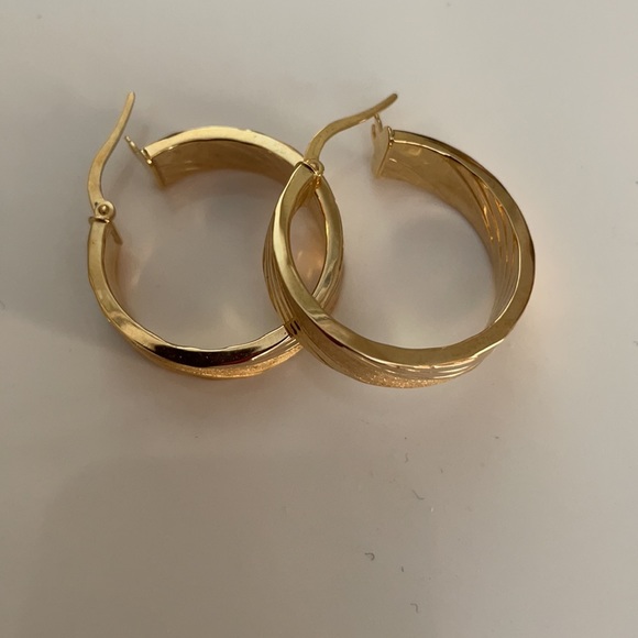 Authentic 14K gold earrings - Picture 6 of 6